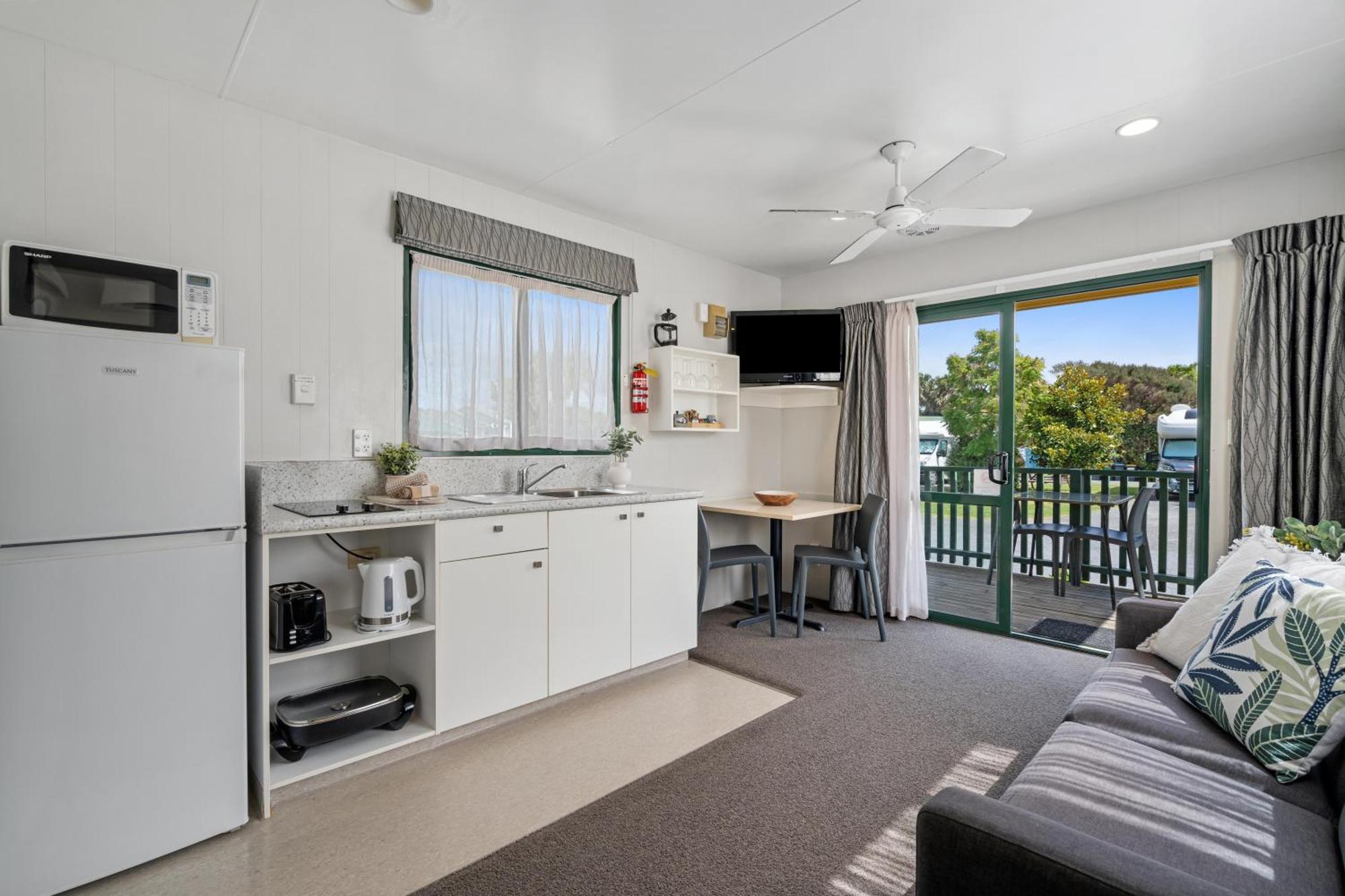 Tasman Holiday Parks - Miranda Bagian luar foto