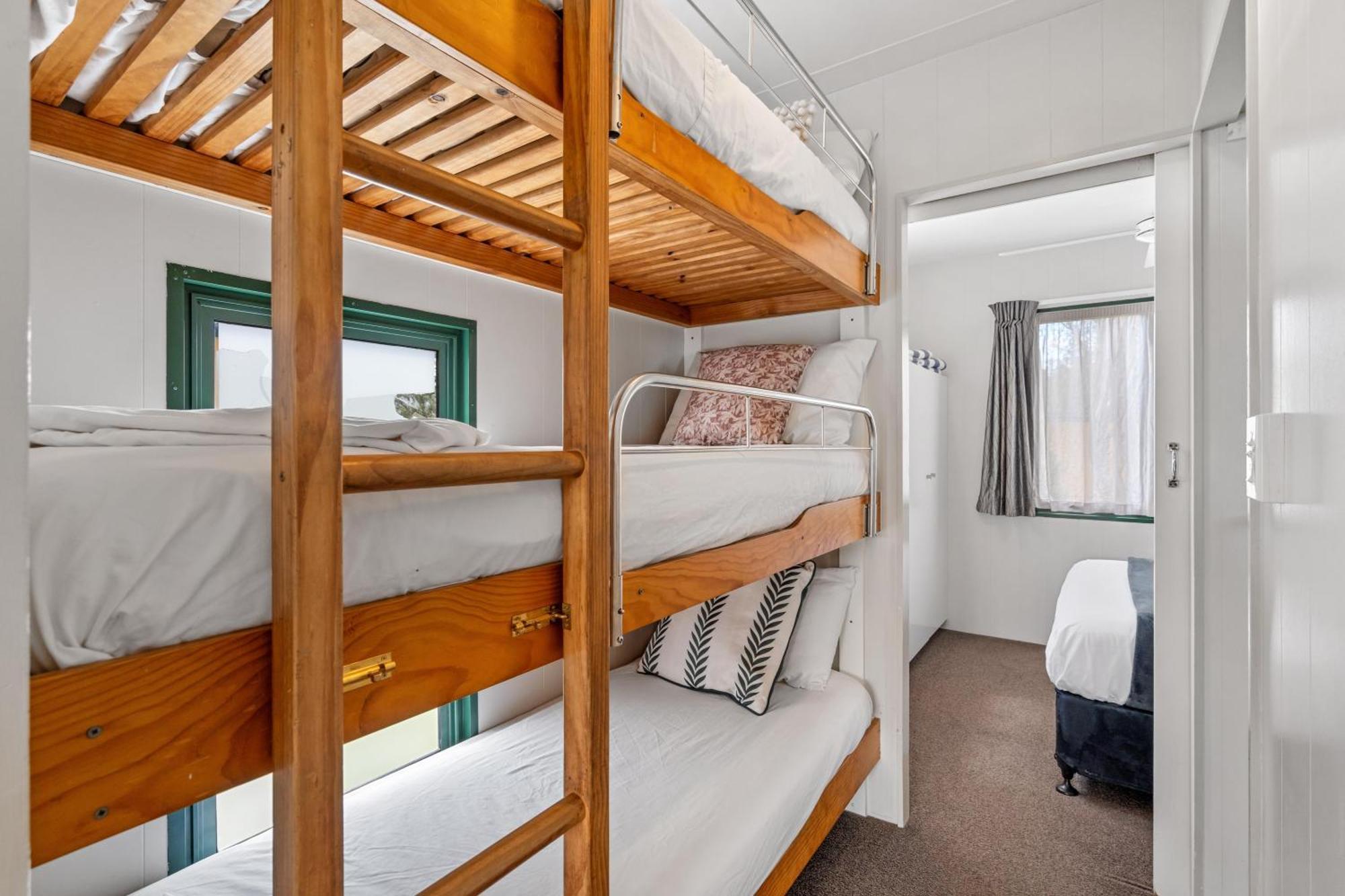 Tasman Holiday Parks - Miranda Bagian luar foto