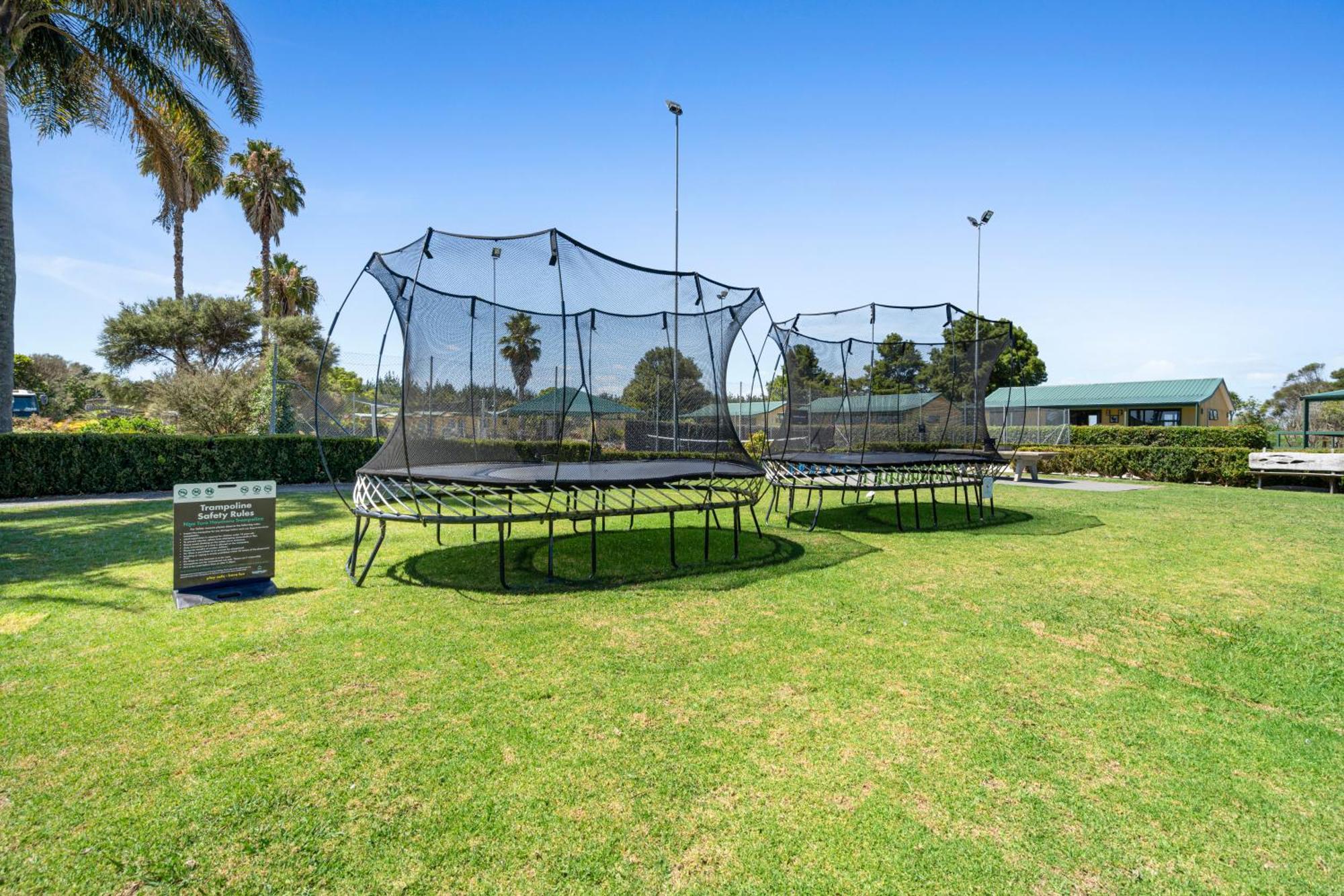 Tasman Holiday Parks - Miranda Bagian luar foto