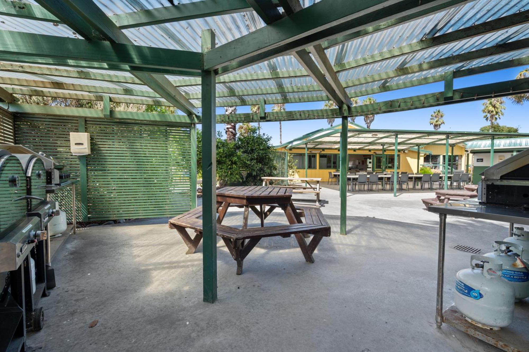 Tasman Holiday Parks - Miranda Bagian luar foto